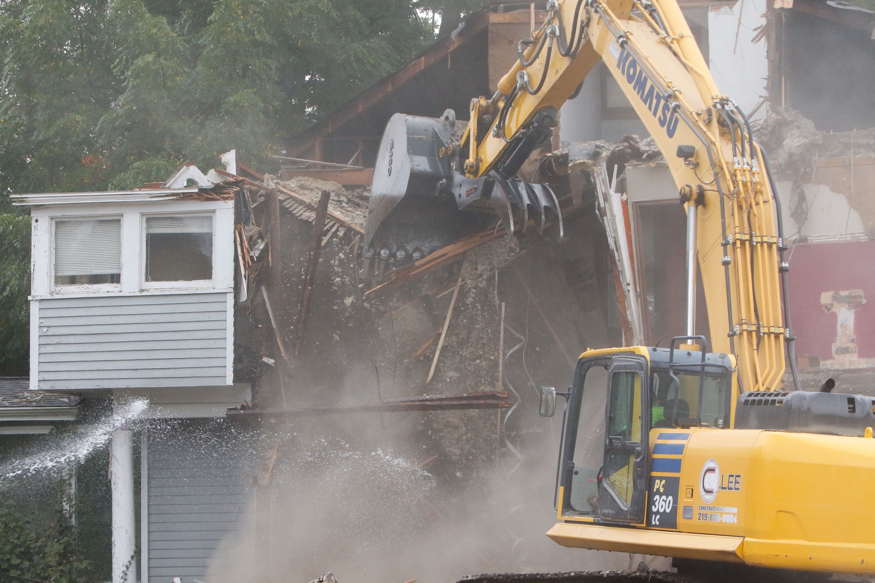 Former White House Restaurant demolition
